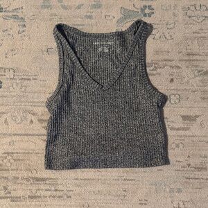 American Eagle Outfitters Charcoal Ribbed V-Neck Cropped Tank